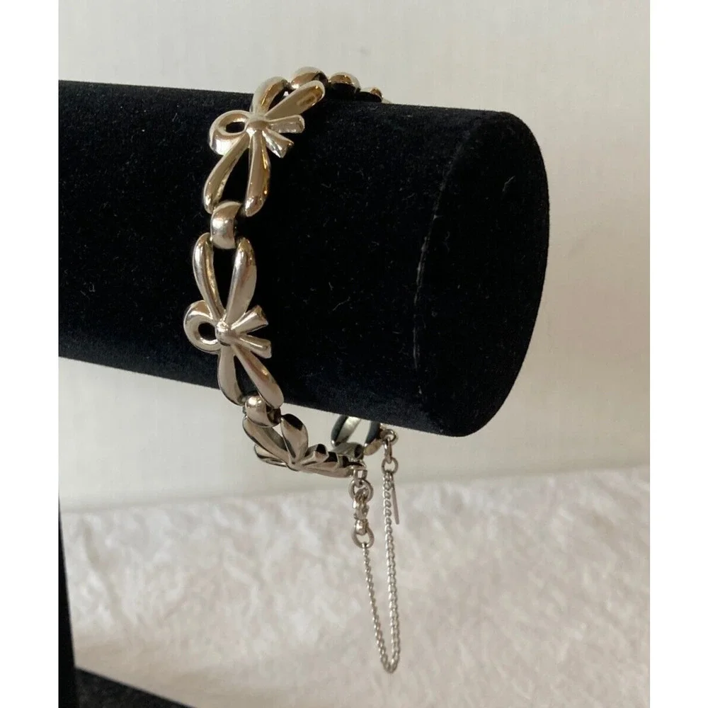Monet Silver Tone Bow Tie Chain Link Bracelet Bows Ribbons 7” Vintage
